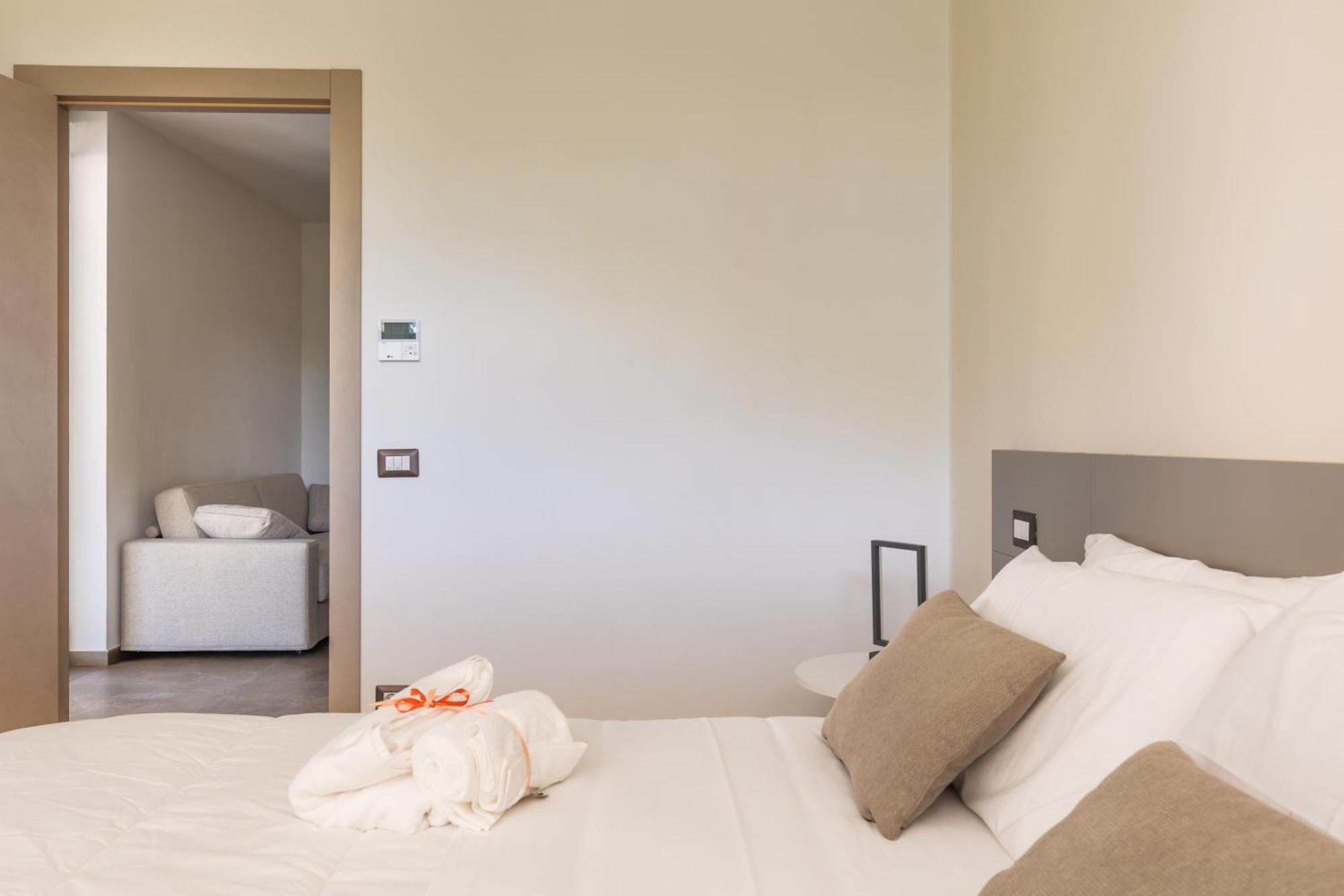 Exclusive Perugia Getaway - Apartments With Shared Pool & Parking Bagian luar foto