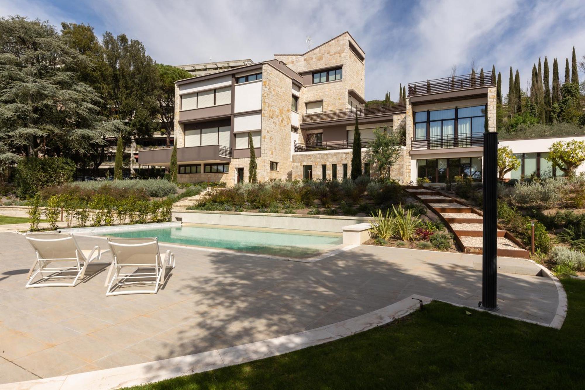 Exclusive Perugia Getaway - Apartments With Shared Pool & Parking Bagian luar foto